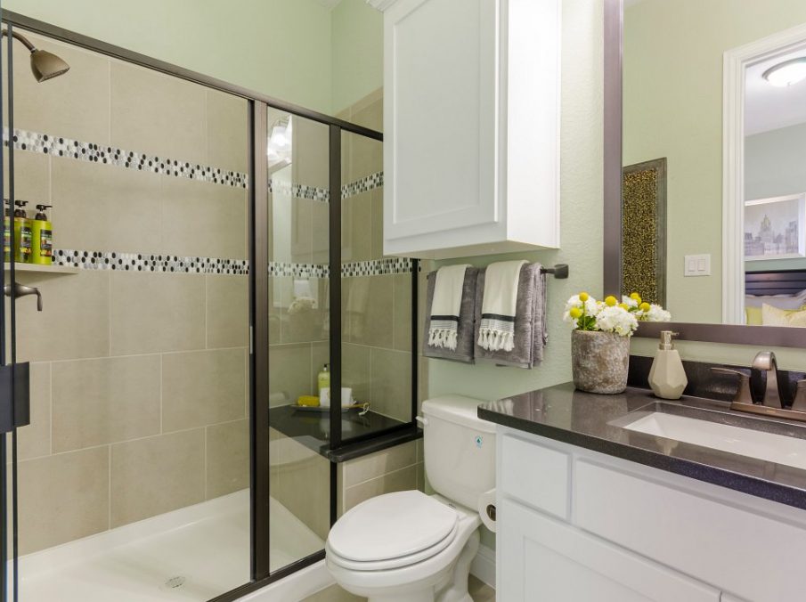 Landon Homes new home builder 432 Carrington Bathroom shower