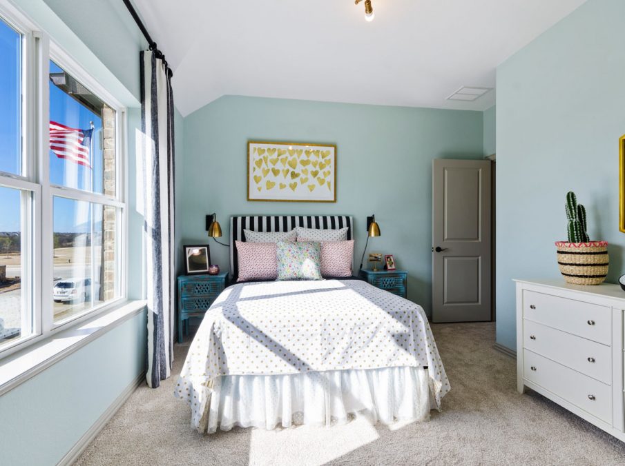 Landon Homes 5810 Sienna Model Argyle TX kids bedroom